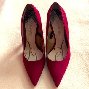 Red suede Sam and Libby heels 7 1/2 medium